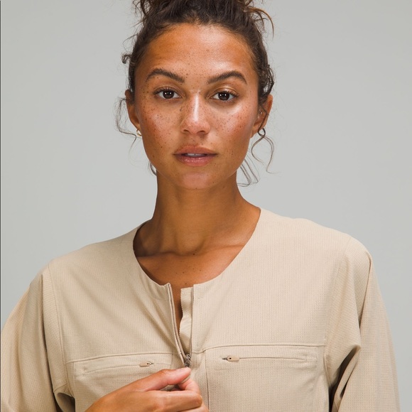 Lululemon Ventlight zippered jumpsuit - Picture 2 of 5